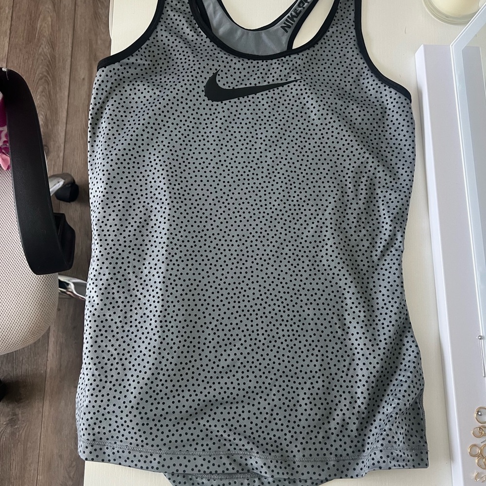 Nike Women's Gray Polka Dot Tank Top